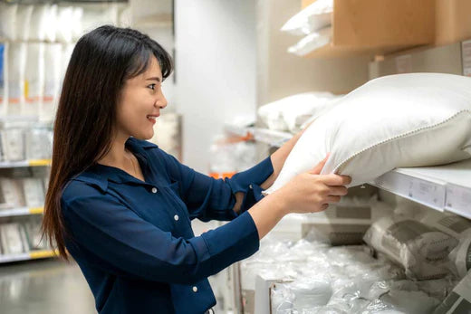 How to Shop for a Good Pillow in Singapore (And Why it Matters)